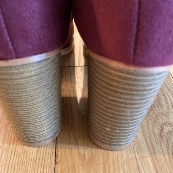 Ollio maroon faux suede booties - Picture 6 of 9